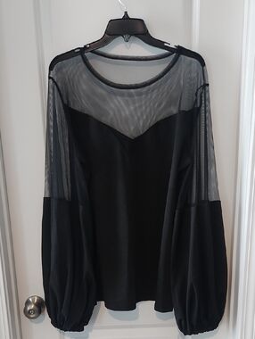 Pantora TOP Sheer Yoke Black Blouse with Balloon Sleeves